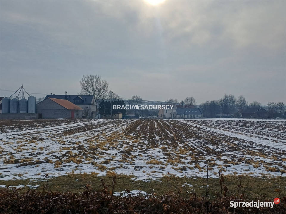 Działka Wężerów 1326m2 woda