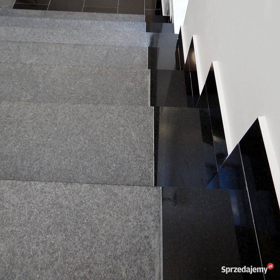 Stopień granitowy G684 Black Pearl płomieniowany