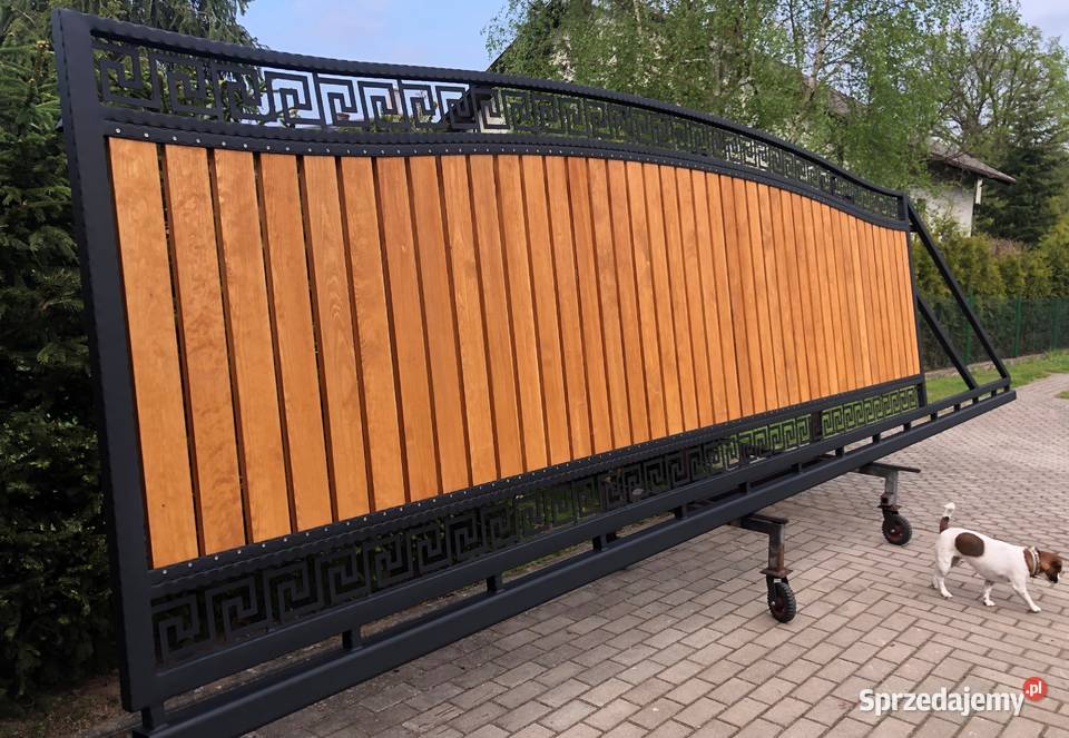 Brama wjazdowa przesuwna drewno metal kuta Jelenia Góra