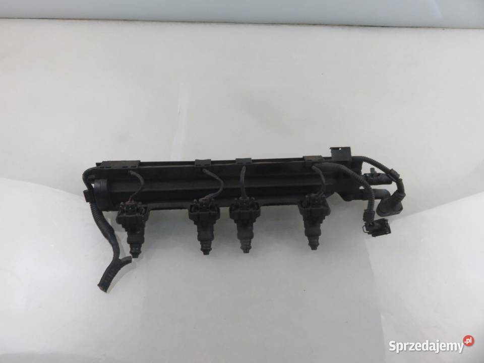 LISTWA WTRYSKOWA VW GOLF IV 16 037906031AA małopolskie