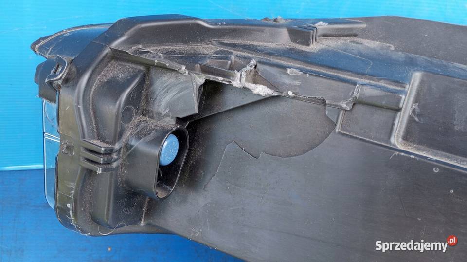 LAMPA REFLEKTOR PRAWY PRZÓD EU LED INFINITI Q30 Nowy Tomyśl