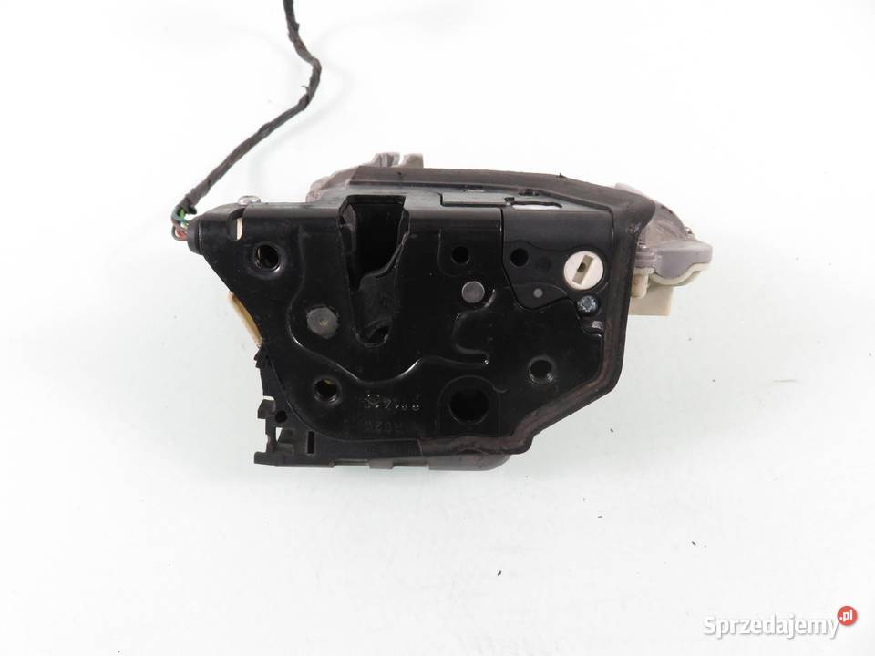 ZAMEK PRAWY PRZEDNI PORSCHE CAYENNE II 92A