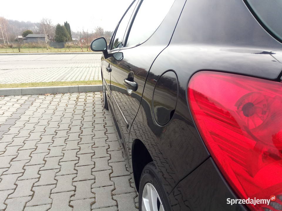 Peugeot 207 16 Benzyna Przebieg 102 000 Lesko