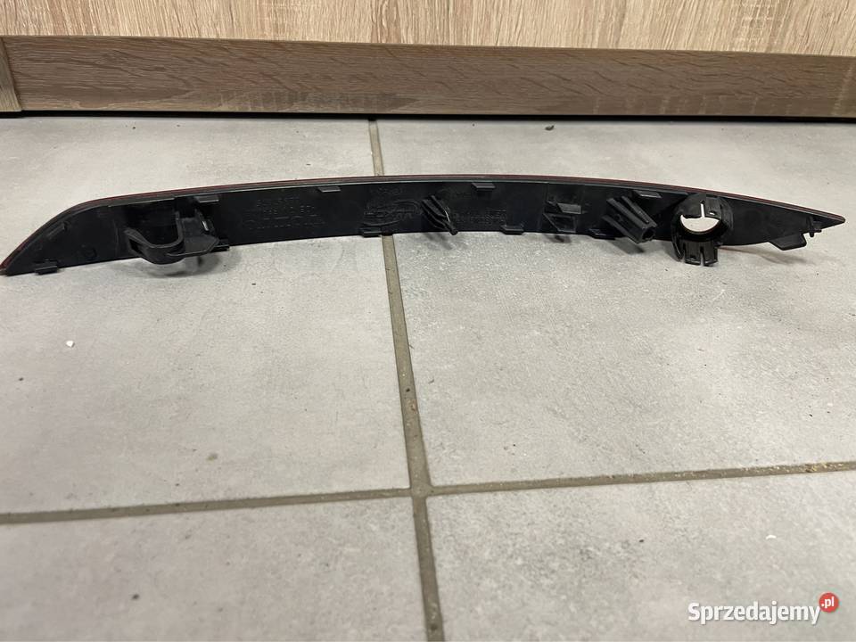 Volvo odblask tył prawy s60 v60 32337875 prawe Kozubszczyzna sprzedam