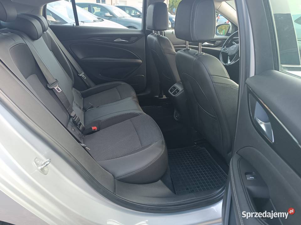 OPEL INSIGNIA GRAND SPORT INNOVATION 16 BENZ 200 CD Chełm
