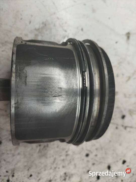 TŁOK KORBOWÓD 27 TD Nissan Terrano II 19932007