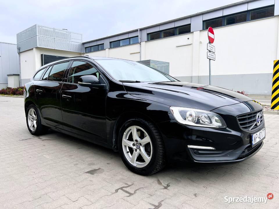 Volvo V60 Benzyna Zarejestrowany Navi Czujniki aluminiowe felgi