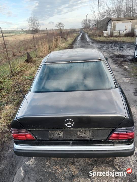 W124 na części Puławy sprzedam