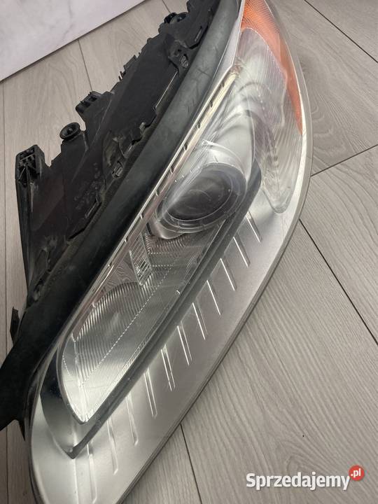 VOLVO V70 lampa przednia Częstochowa sprzedam