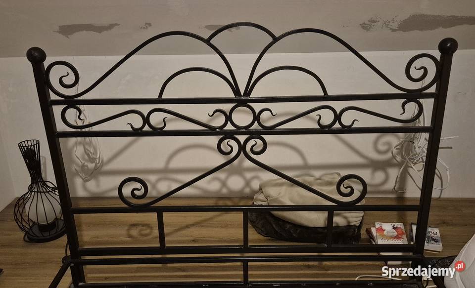 Łóżko metalowe kute o wym 140x200 Kielce sprzedam
