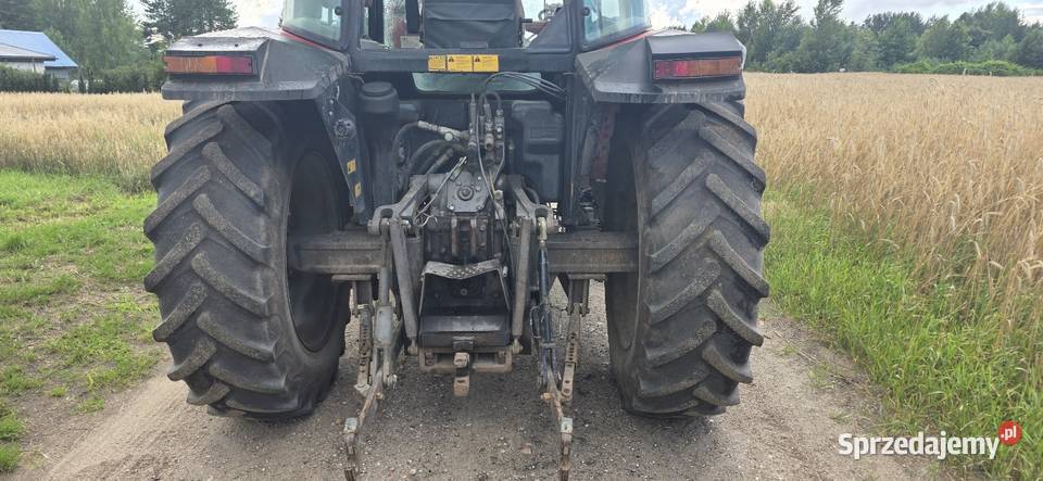 Massey Ferguson 6140 z ładowaczem Nasielsk