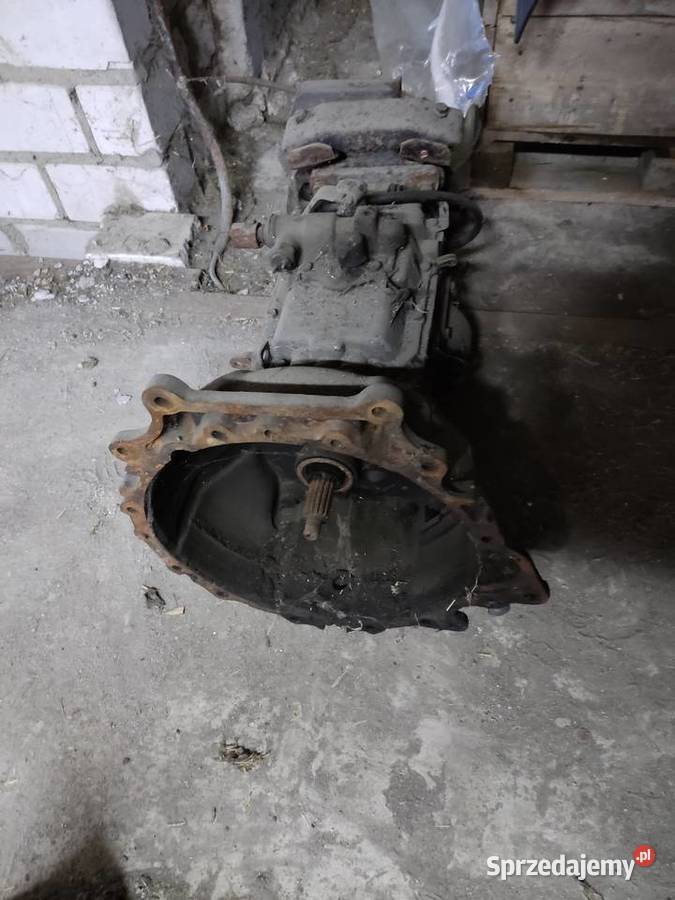 Skrzynia biegów Hyundai hd72 hd 72 Rok produkcji 1996 Wąbrzeźno