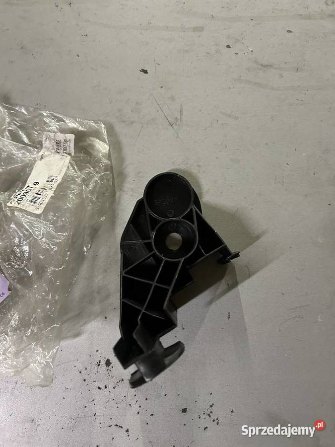 Ślizg przedniego zderzaka BMW e46 320D Kalisz sprzedam