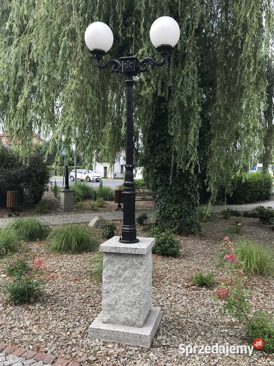Piękna lampa żeliwna ogrodowa na dwóch kulach sprzedam