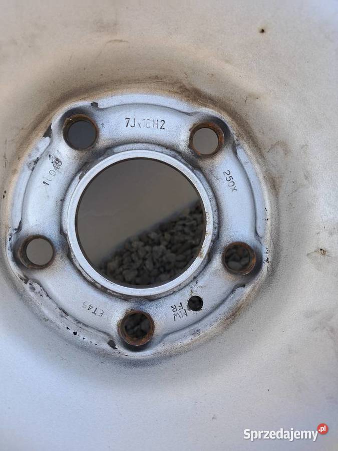 Opony zimowe NOKIAN Hakkapeliitta CR4 21565r16c Lubień sprzedam