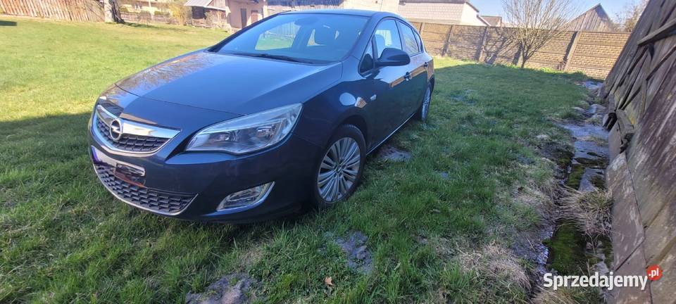 Opel astra J 2011r Hatchback sprzedam