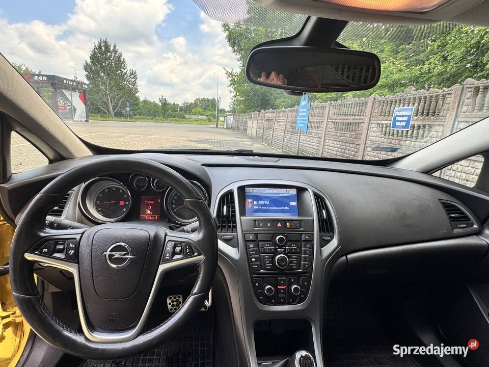 Opel Astra J GTC 16 Turbo Zawiercie sprzedam