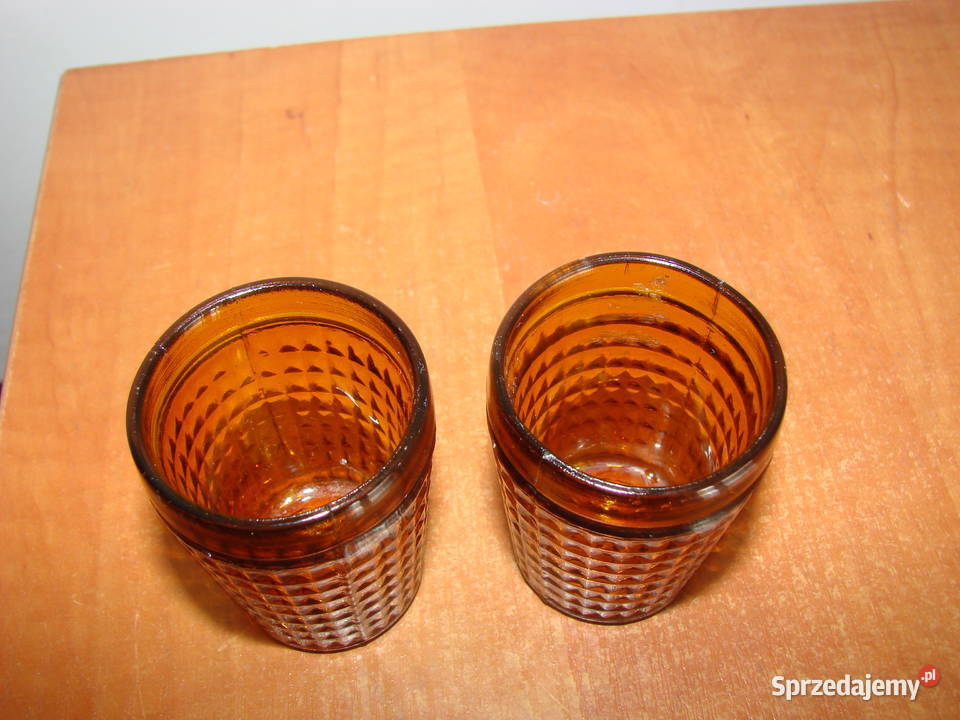 szklany miodowy kieliszek PRL Pruszcz Gdański