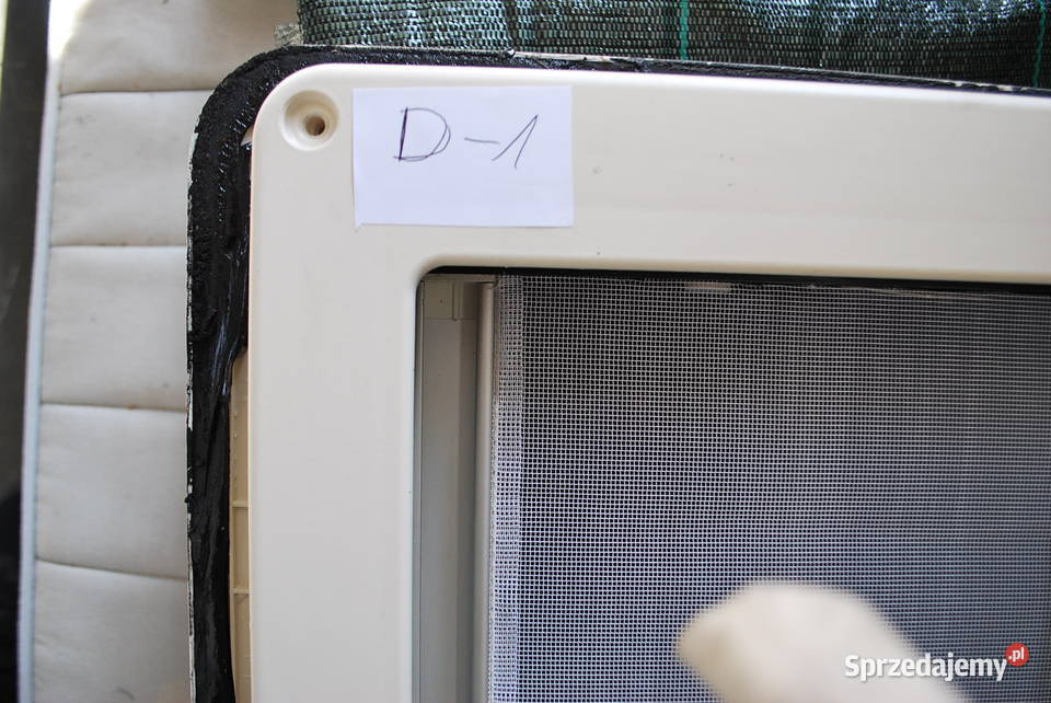 OKNO DACHOWESZYBERDACH DO KEMPINGUKAMPERAOTWÓR Kempingowe Grzebowilk