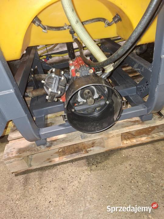Opryskiwacz 1000 l15m Czerce