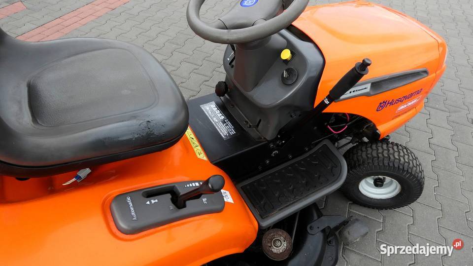 Traktorek kosiarka Husqvarna CTH150XP Kawasaki 2 łódzkie Świnice Warckie