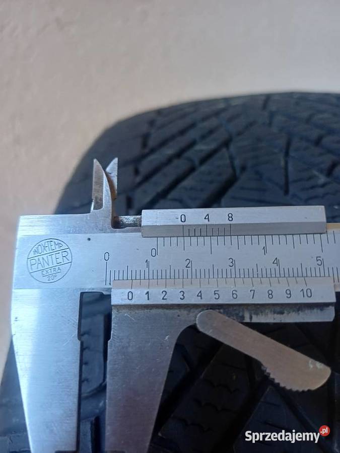 Opony zimowe 225 50 17 Skawa