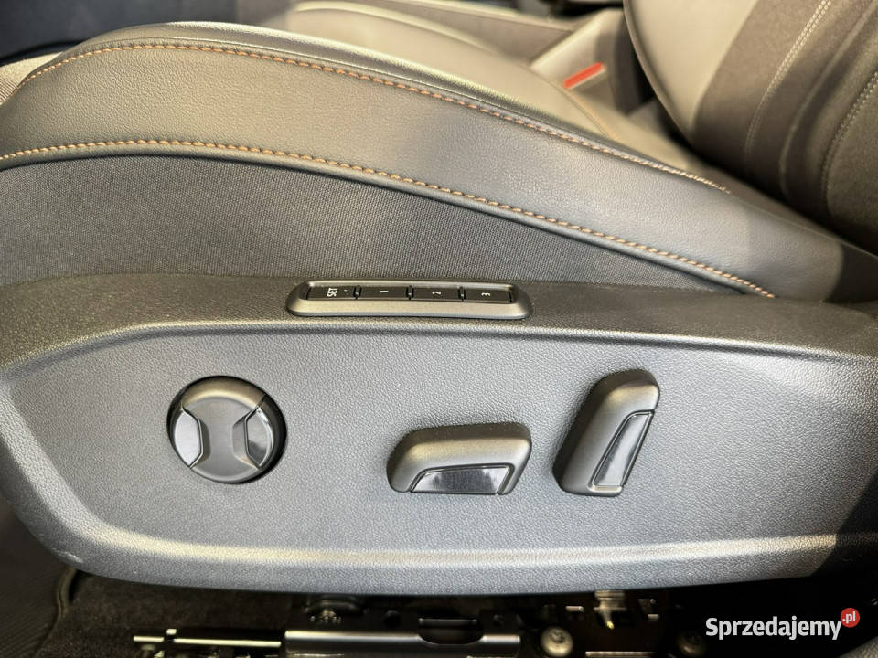 Cupra Formentor 20TSI 190 DSG 4drive 2023 r komputer pokładowy małopolskie