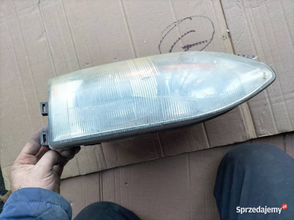 FIAT SIENA LAMPA PRZEDNIA PRAWA Kamień-Kolonia sprzedam