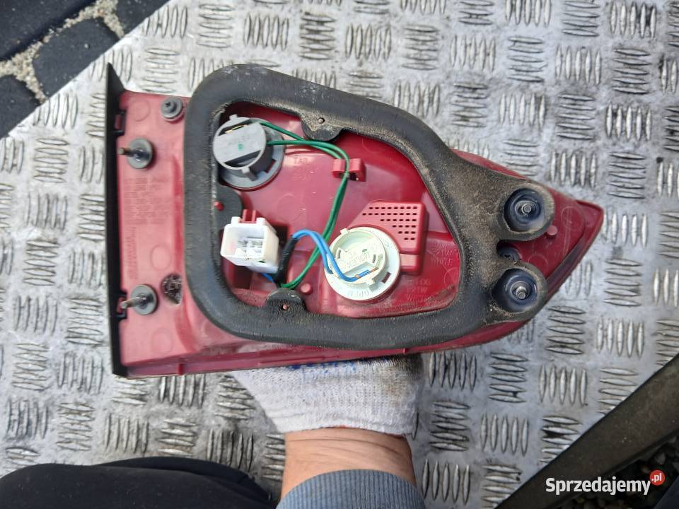 Lampa prawa tylna w klapę Kia Ceed II 2 SW kombi prawe