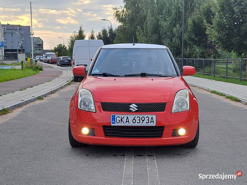 Suzuki Swift 2x komplety alufelg grzane fotele benzyna