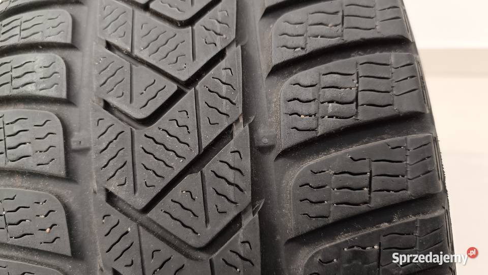 2 używaneopony zimowe Pirelli SottoZero 3 23545 45 kujawsko-pomorskie