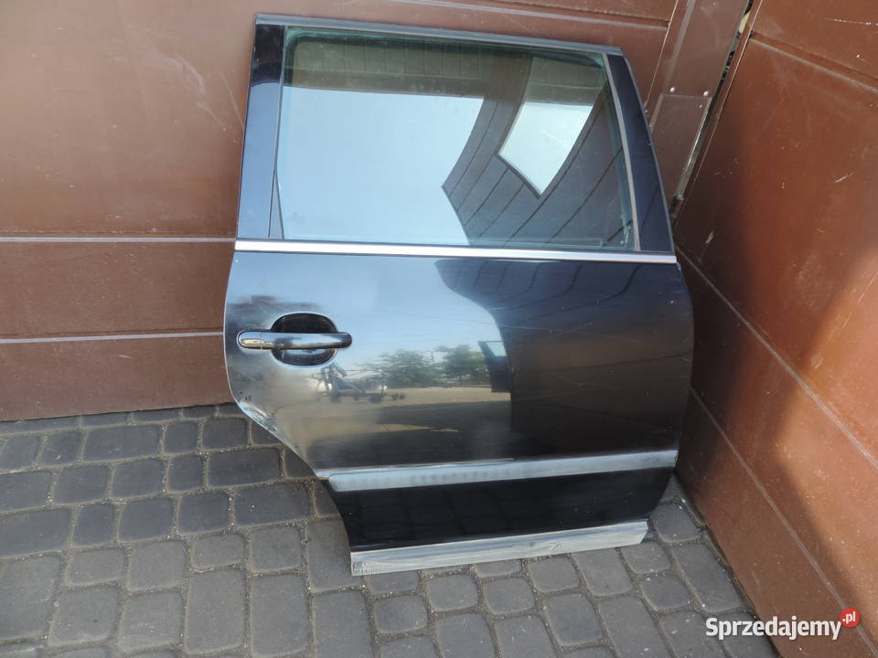 VW PASSAT B5 FL L041 KOMBI DRZWI PRAWY TYŁ Nowy Sącz sprzedam