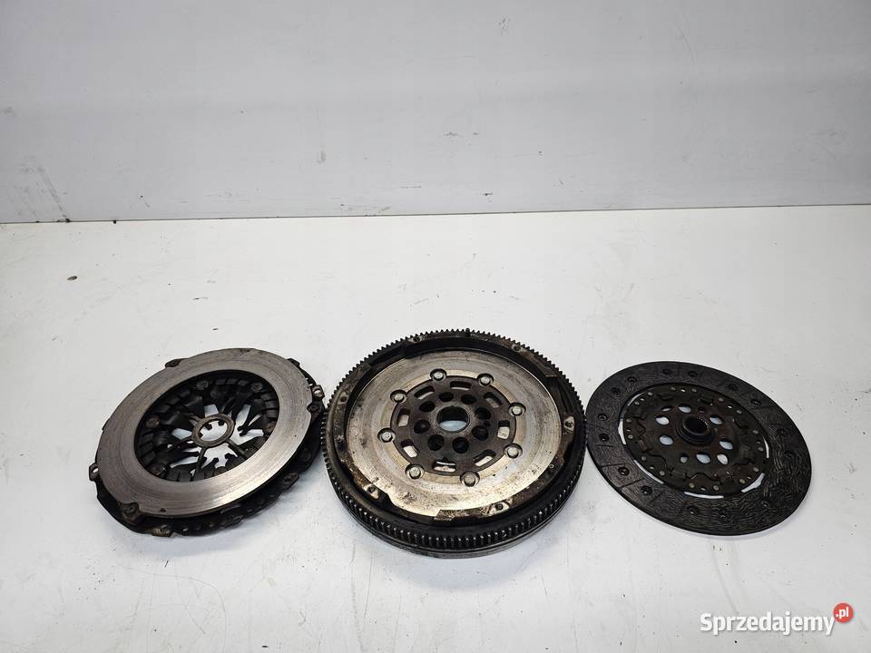 SPRZĘGŁO KOŁO DWUMAS AUDI VW 18 TFSI 06J105266K Sprzęgła i elementy Przystajń