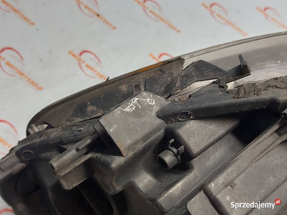BMW F10 LIFT lampa prawa przód 7317134 ANGLIK Lampy przednie Motoryzacja Kielce