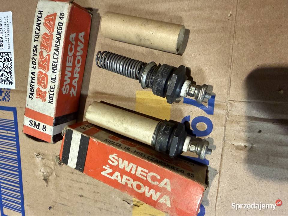 Świeca żarowa Iskra c330 c335 c328 c325 prl Ciechanów sprzedam