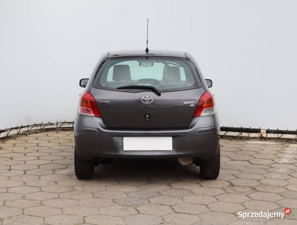 Toyota Yaris 133 Dual VVTi Łódź