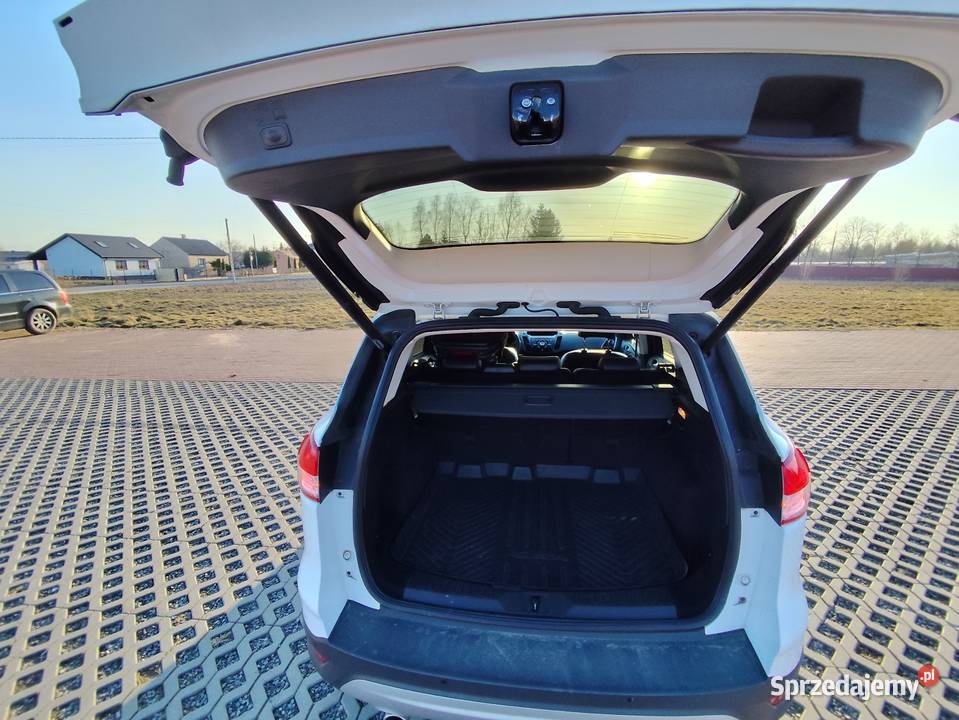 Ford Kuga Titanium automat AWD szyberdach ASR (kontrola trakcji)