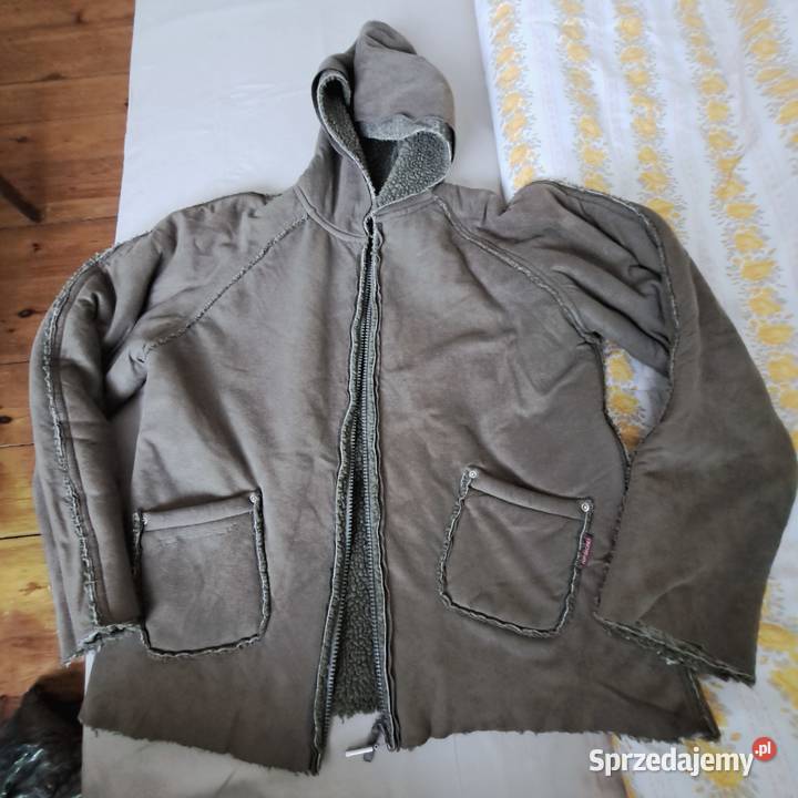 Kurtkabluza z kapturem