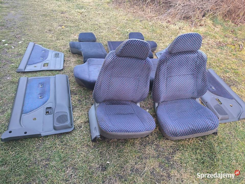 Polonez Caro Atu Kombi plus fotele kanapa boczki sprzedam
