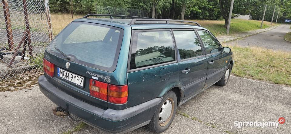 Passat B4 19 TDI 1995r HAK 90KM Passat Majdan Ostrowski sprzedam