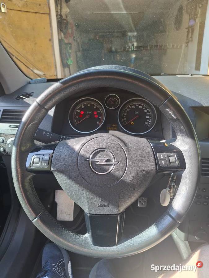 Opel Astra H GTC 16 2006r 215 przebiegu Zarejestrowany w Polsce Opel Wałbrzych