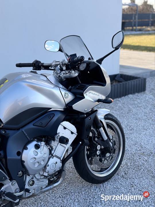 Yamaha FZ1 Doinwestowana Ładny stan elektryczny starter Lubanie sprzedam