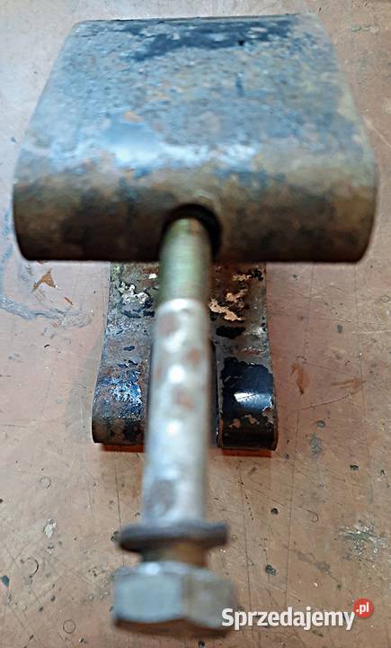 Obejma prądnicy Fiat 126 p Ostrów Wielkopolski