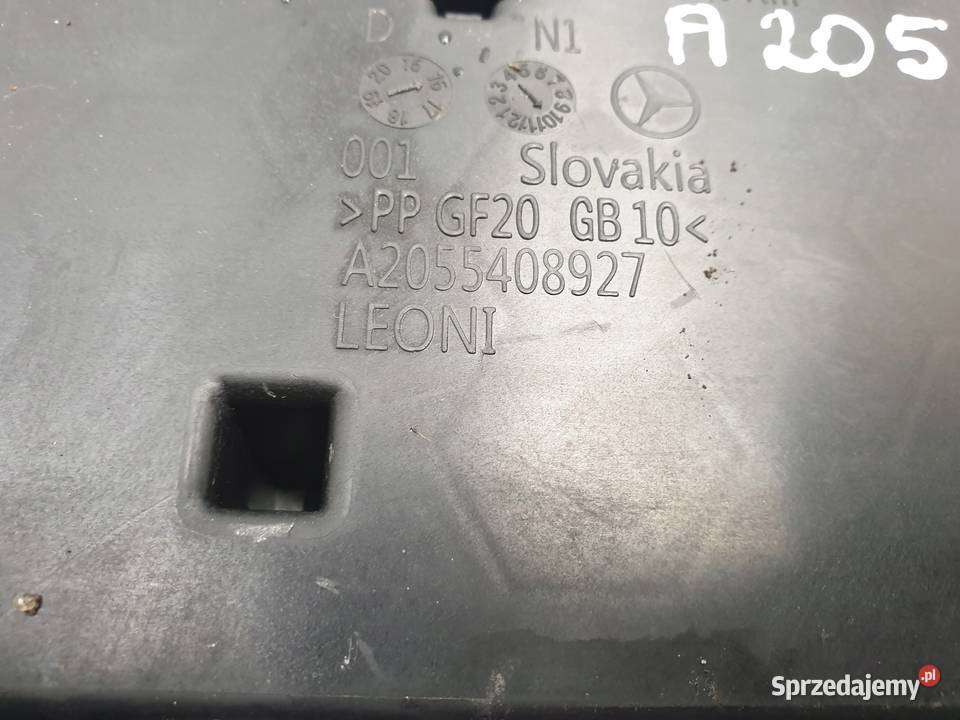 Mercedes A205 W205 22 CDI SKRZYNKA BEZPIECZNIKÓW osobowe Skrzynki bezpieczników Rudka
