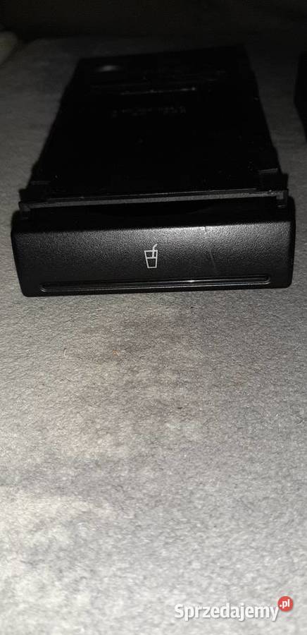 Cupholder Uchwyt na kubek audi a6 c5 Uchwyty fabryczne Uchwyty fabryczne