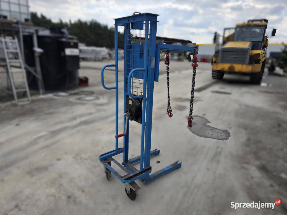 Żuraw warsztatowy z wciągarką do 300 HS 3015 do Rudolfowo sprzedam