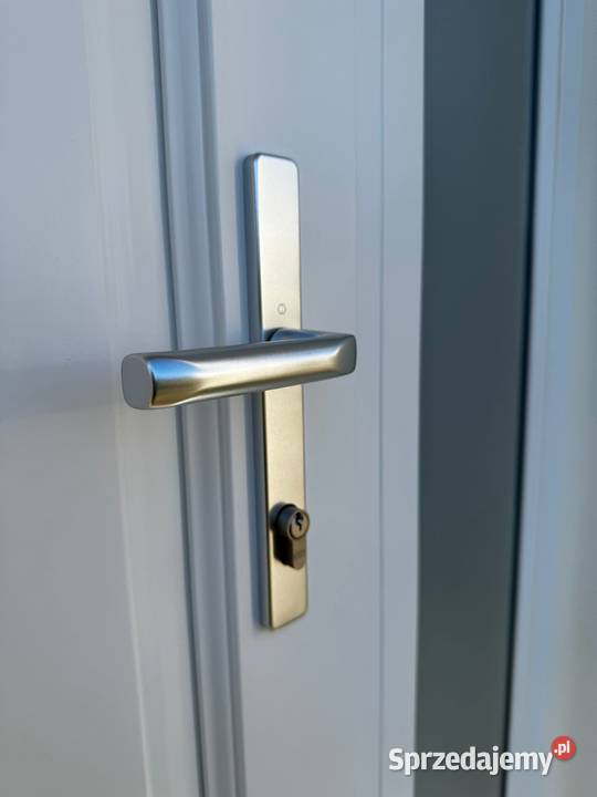 Drzwi Classic 4 jednoskrzydłowe z naświetlami Raba Niżna