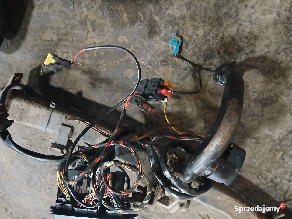 Hak holowniczy wiązka moduł Mercedes w203 Sedan Radłów