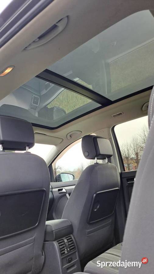 VW Touran 7 osobowy diesel śląskie Cynków