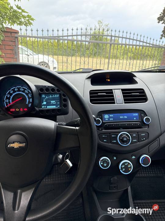 BIAŁY CHEVROLET SPARK II HATCHBACK 2013 10L 68 995cm3 Gliwice